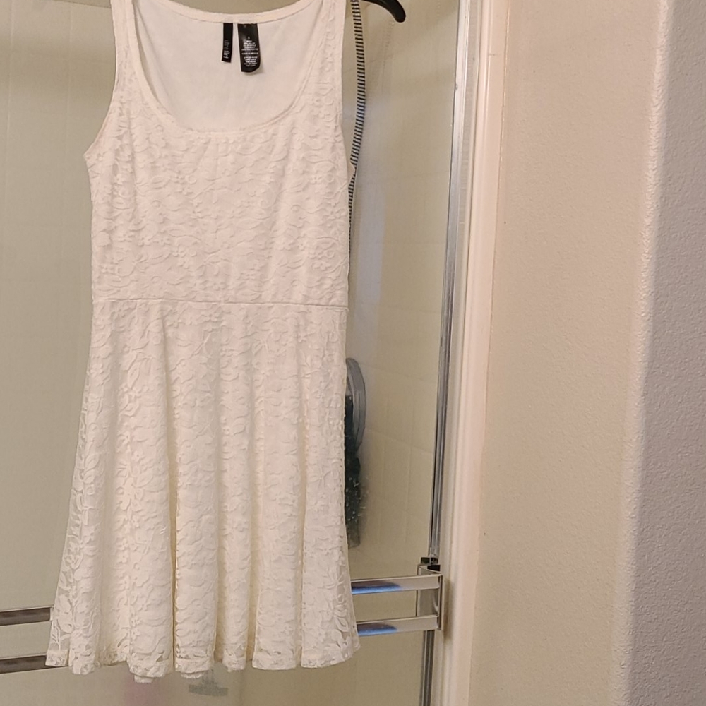 White lace dress